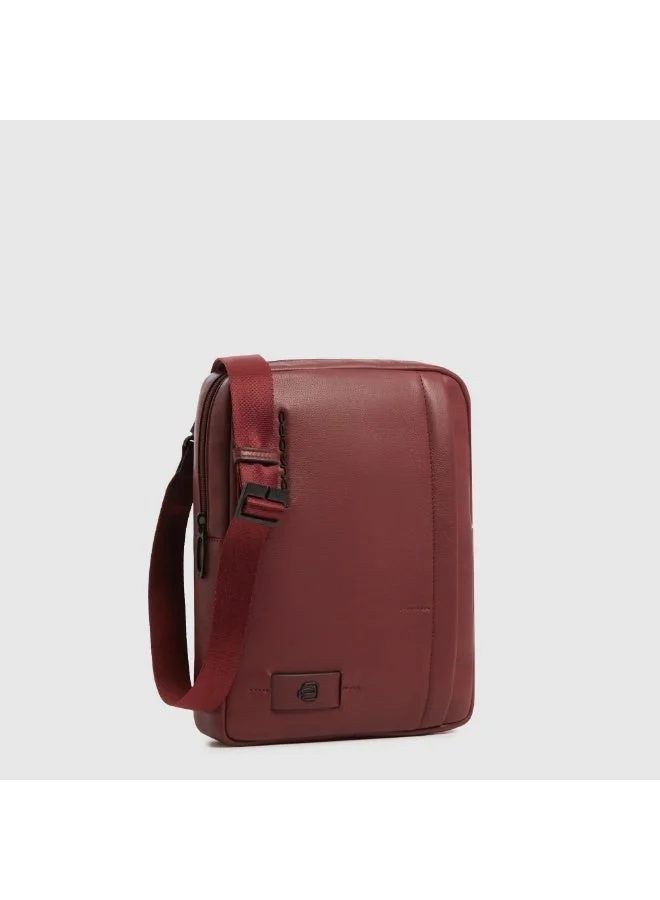 PIQUADRO Piquadro CA3084W137 Men's Leather Crossbody Bag 9 Inch with iPad Mini Compartment, RFID Protection & Power Bank Pocket