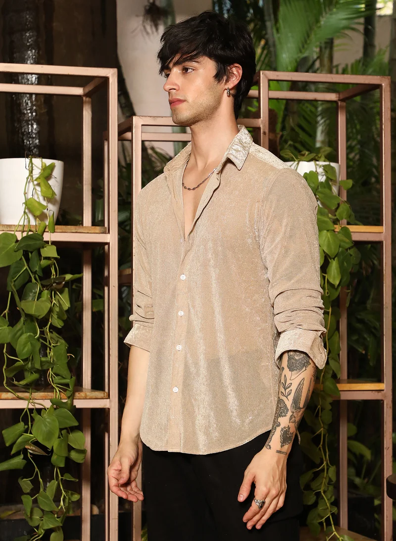 Campus Sutra Campus Sutra Men's Sand Beige Solid Velvet Shirt For Casual Wear | Spread Collar | Long Sleeve | Button Closure | Shirt Crafted With Comfort Fit For Everyday Wear