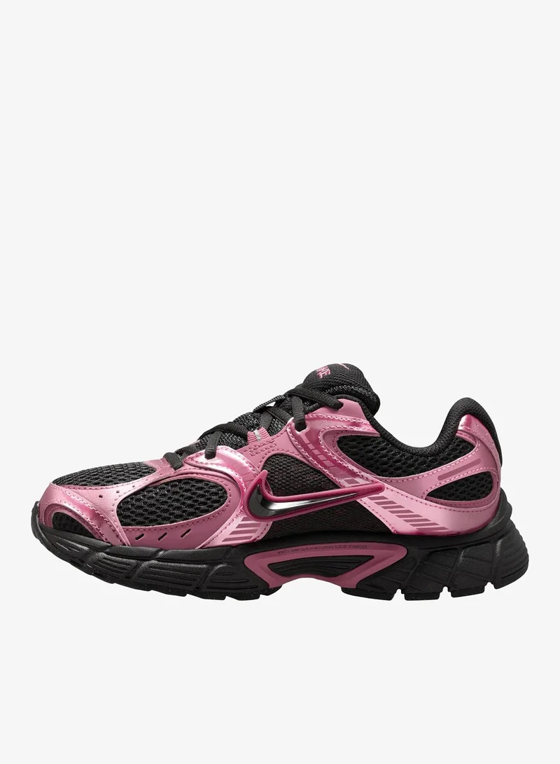 نايكي Women's V5 RNR Shoes
