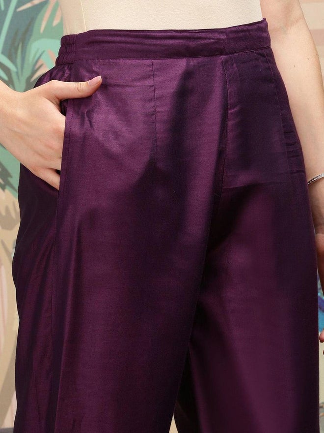 آي شين طقم كورتا نسائي مطبوع باللون البنفسجي مع بنطلون وشال - Image 3