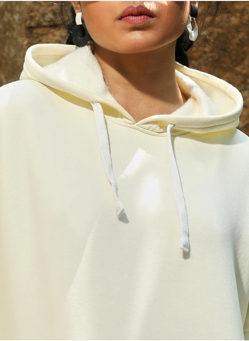 Campus Sutra Campus Sutra Women's Oversized Basic Hoodie With Kangaroo Pocket