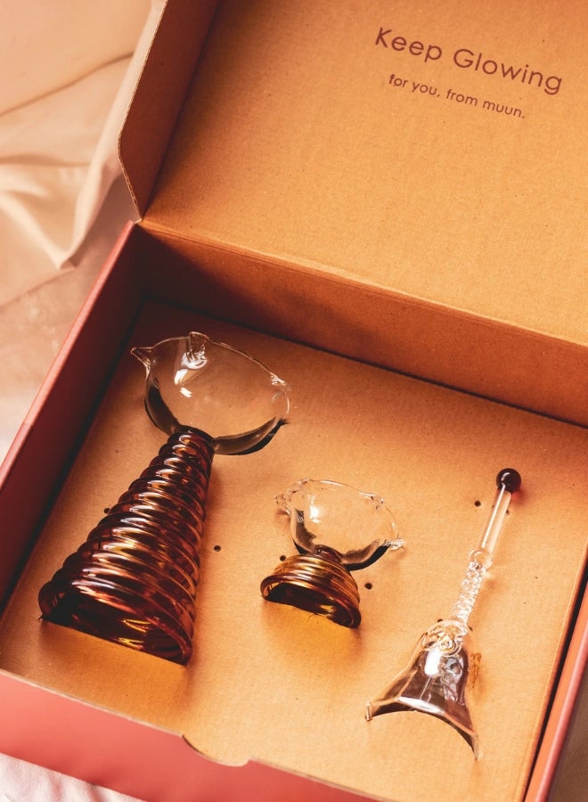 Muun Home Festive Gift Set with Tall Diya, Short Diya, and Ringing Bell - Amber Color - Image 2
