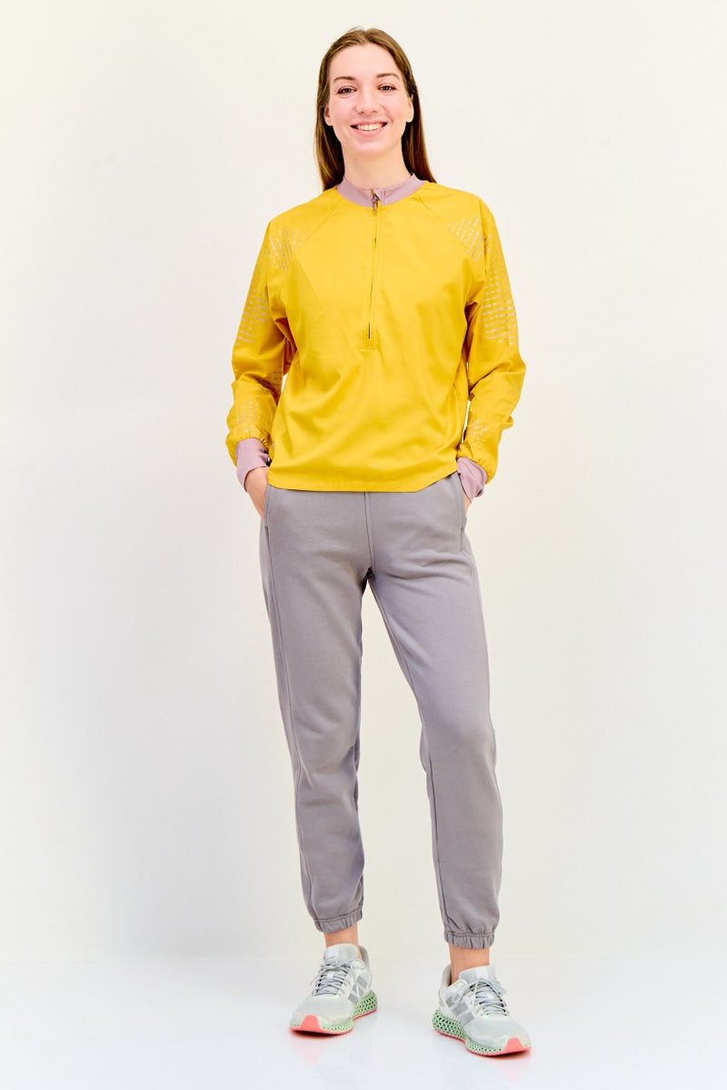 Hoka Women Sportswear Fit Training Wind Shell Jacket, Mustard  - Image 2