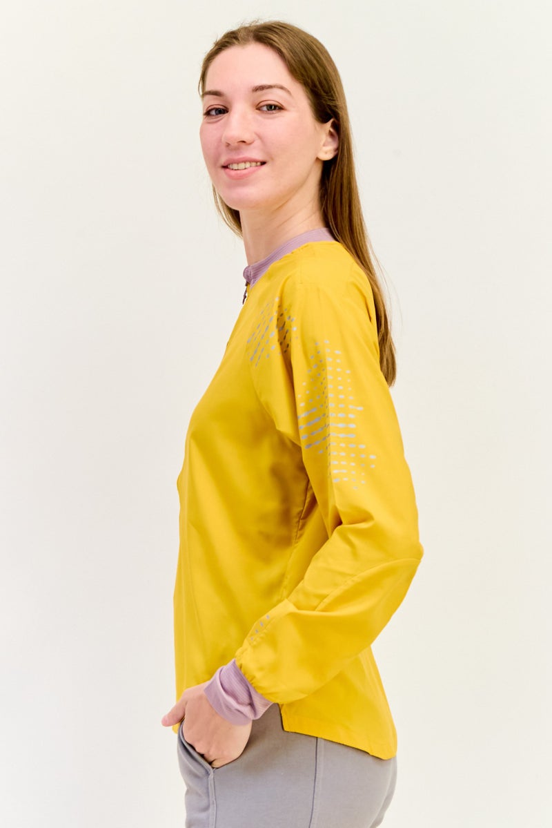 Hoka Women Sportswear Fit Training Wind Shell Jacket, Mustard  - Image 4