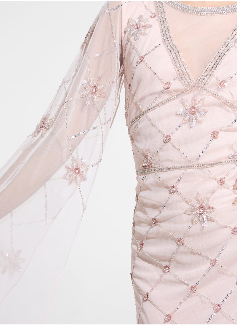 Namshi x Embellished Dress With Exaggerated Sleeves  - Image 4