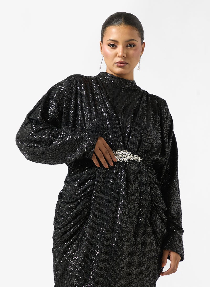 خزانة فستان مقاس كبير بياقة متدلية لامعة - Image 3