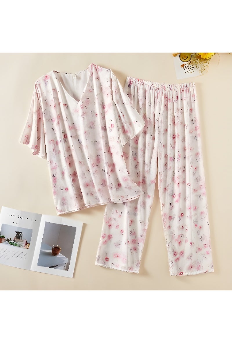طقم بيجامة نسائي قطعتين من الحرير – مقاس حر – قماش ناعم وخفيف – بلوزة بأكمام قصيرة وياقة على شكل V وبنطال بخصر مطاطي – ملابس نوم وراحة مريحة