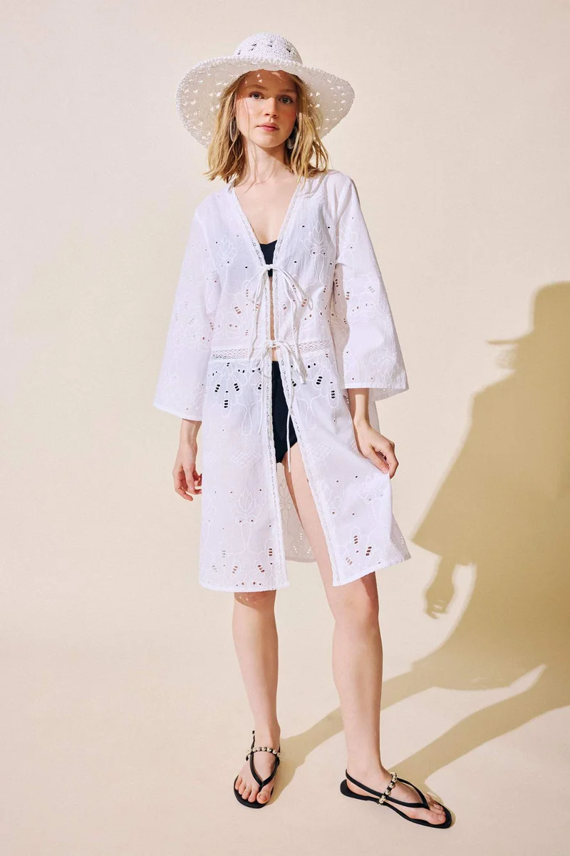 ديفاكتو Regular Fit brode Beachwear