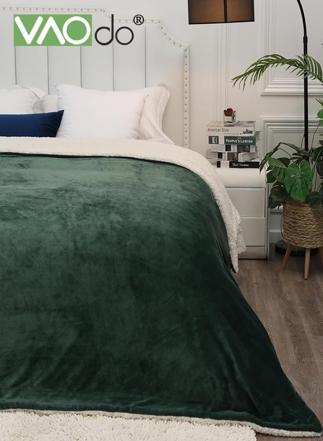 VAOdo Plush Fuzzy Blanket, Super Soft Fleece Throw Blanket Warm and Cozy Reversible Plush Suitable for Sofa Couch Office Bedroom Green 180*200cm  - Image 3