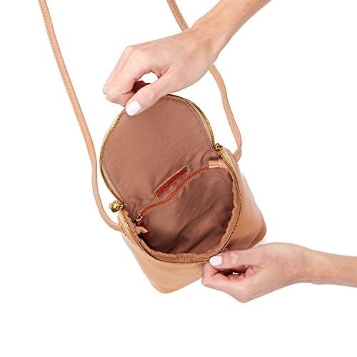 HOBO Fern Leather Crossbody Purse with Adjustable Strap, Exterior Slip Pocket, Double Zip Closure - Perfect for Travel, Sandstorm - Image 3