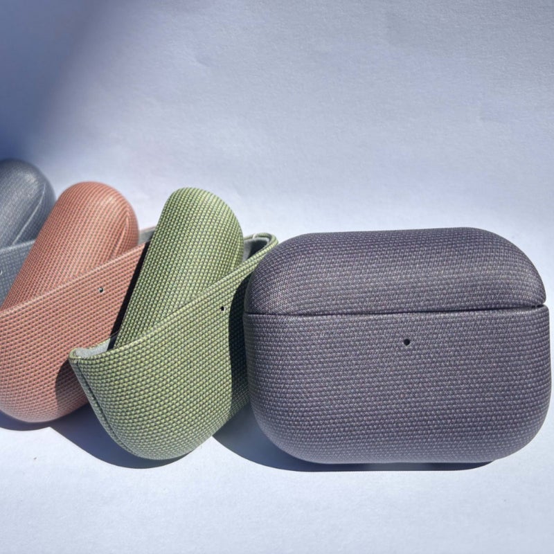 حافظة حماية متوافقة مع سماعات AirPods Pro جلدية مع غطاء صلب باللون بنفسجي وحماية من الخدش وحمل يومي خفيف خفيف الوزن للحمل اليومي للاستخدام المتكرر عملي للاستخدام المتكرر - Image 3