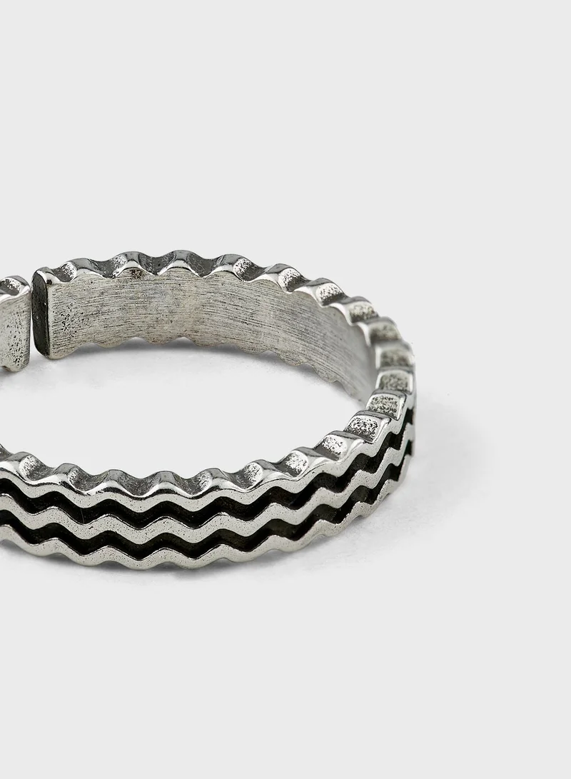 Seventy Five Zigzag Design Ring