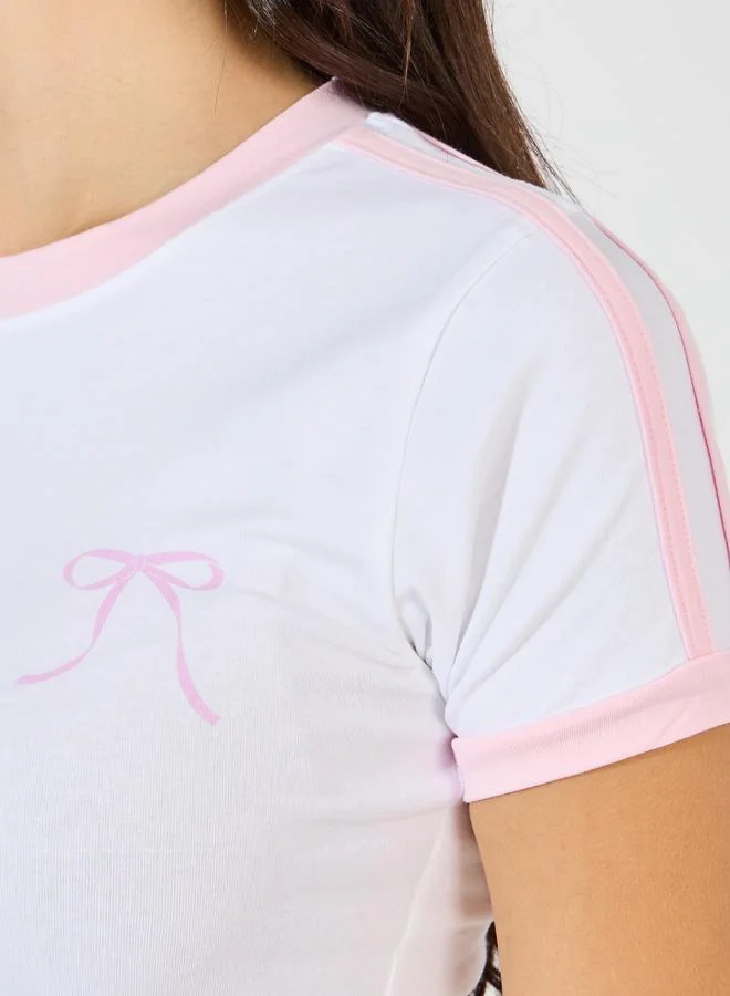 Styli Styli Cotton Stretch Bow Graphic Print Fitted T-Shirt