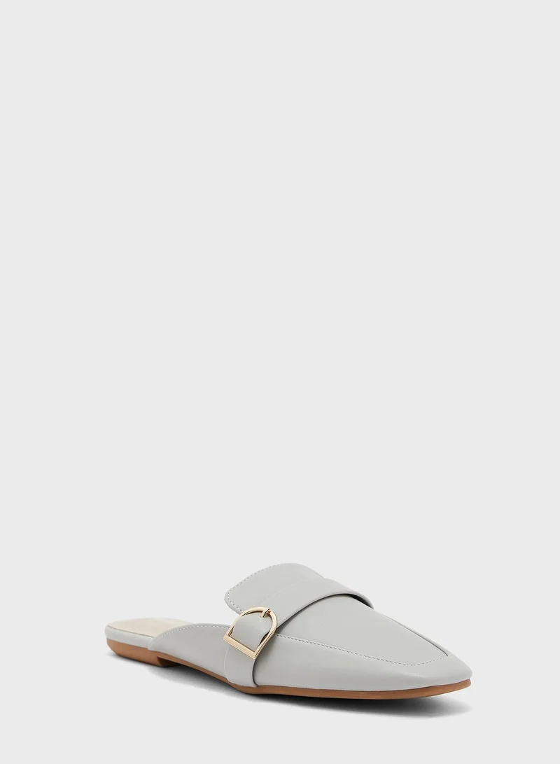 Vincci Buckle Detailed Espadrilles