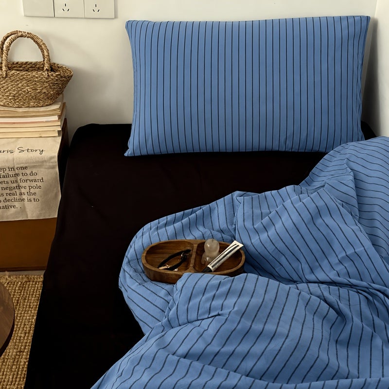 3pcs Full Size Easy Blue Stripe Washed Process Soft Skin-Friendly Duvet Cover Set (1 Duvet Cover + 2 Pillowcases) Modern Stripe Breathable Chemical Fiber Soft Machine Washable All Seasons Available Does Not Include Duvet Insert And Pillow Insert - Image 1