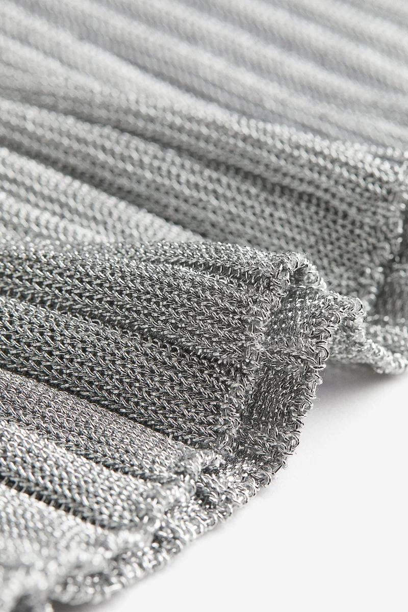 H&M Shimmering open-back dress