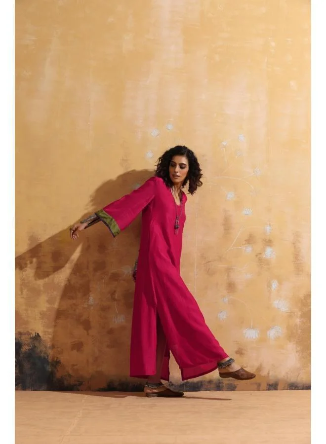 trueBrowns trueBrowns Pink Muslin Silk Straight Maxi Dress