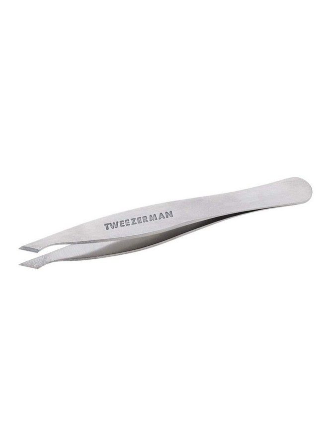 Tweezerman ملقط حواجب مائل من الفولاذ المقاوم للصدأ لإزالة الشعر من الوجه والشعر الذي ينمو تحت الجلد (فولاذ مقاوم للصدأ كلاسيكي) - Image 2