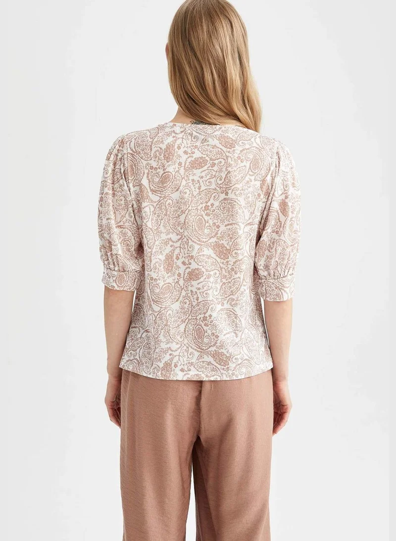 ديفاكتو Regular Fit Half Sleeves Floral Print T-Shirt