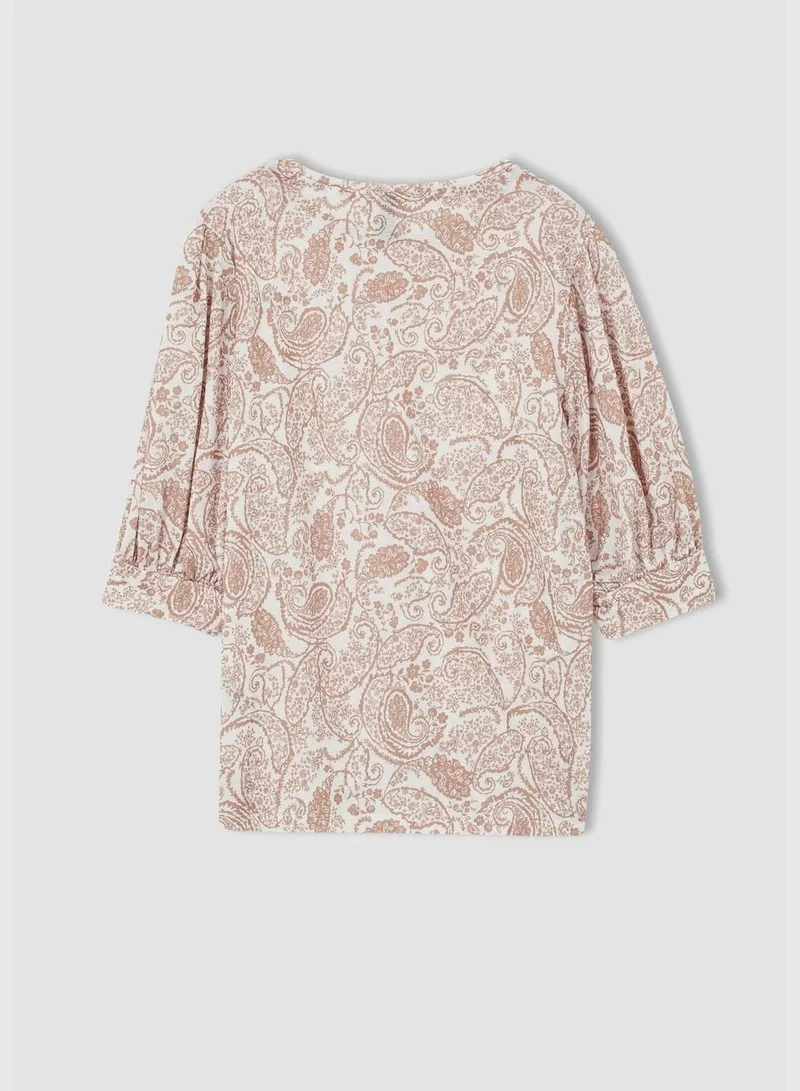 ديفاكتو Regular Fit Half Sleeves Floral Print T-Shirt
