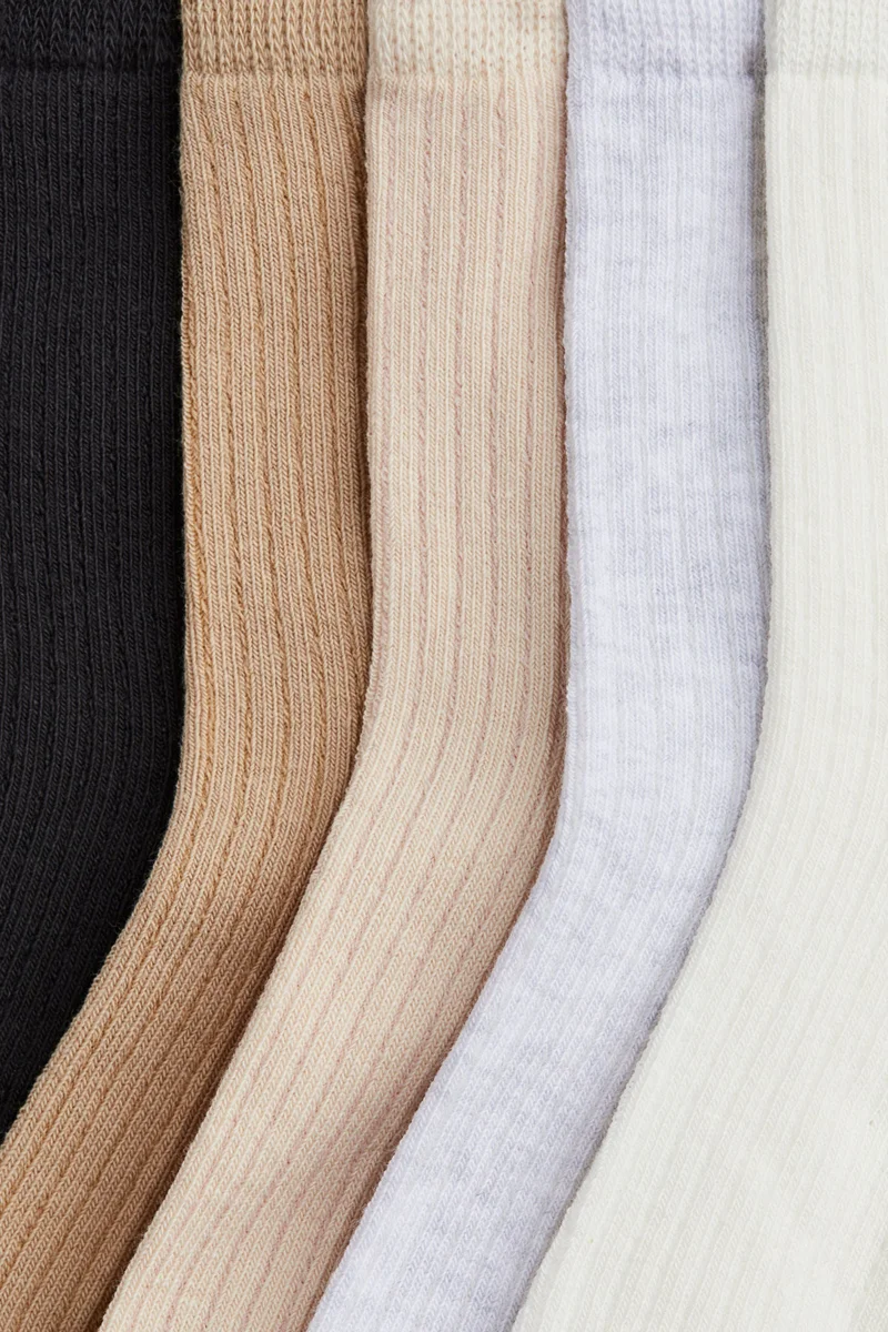 اتش اند ام خمس جوارب