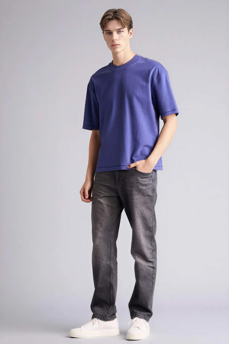 ديفاكتو Cotton Boxy Fit T-Shirt