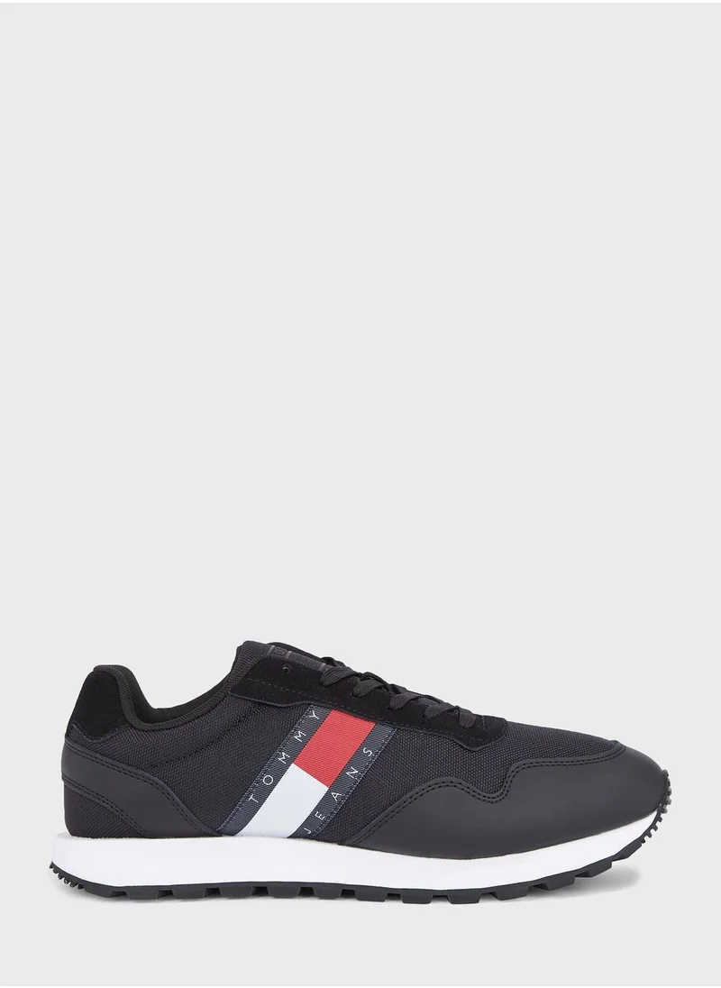 TOMMY JEANS Retro Evolve Low Top Sneakers