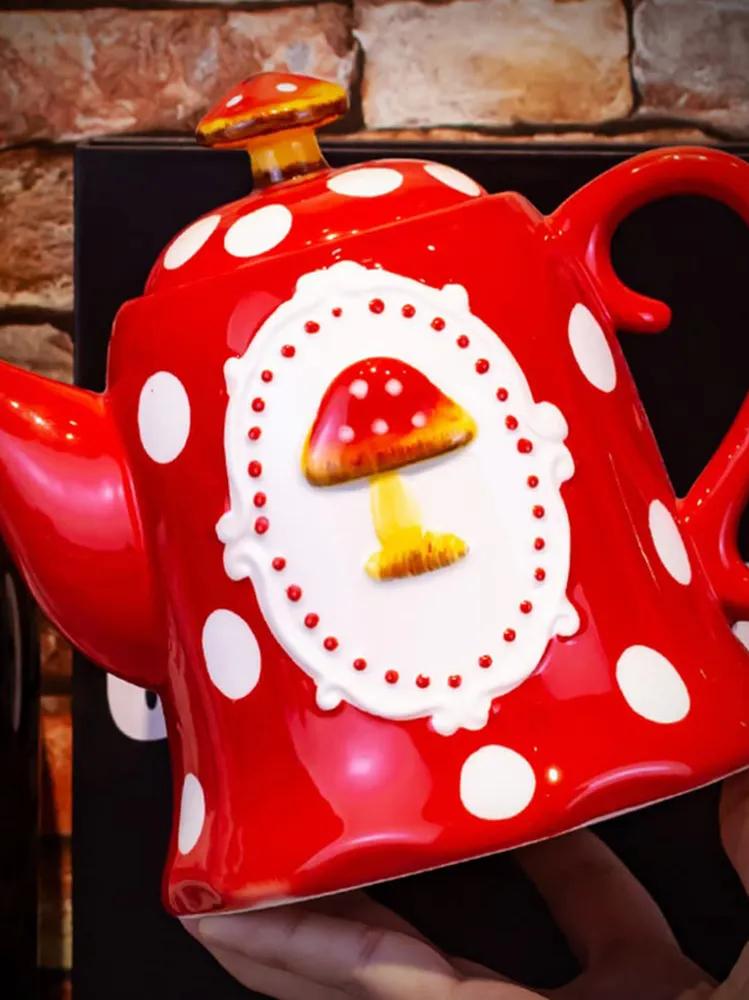 Mushroom Teapot: 0.91-Liter Red Ceramic - Durable Heat-Resistant Functional Teapot for Home Kitchen, Beverage Brewing, Multiple Guests & Decorative Use - Image 4