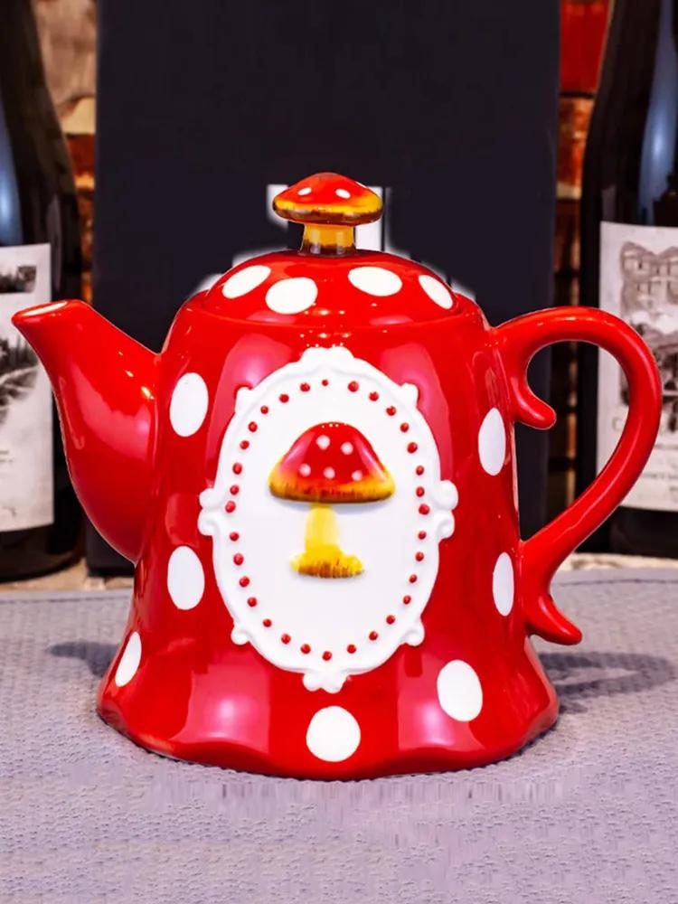 Mushroom Teapot: 0.91-Liter Red Ceramic - Durable Heat-Resistant Functional Teapot for Home Kitchen, Beverage Brewing, Multiple Guests & Decorative Use - Image 1