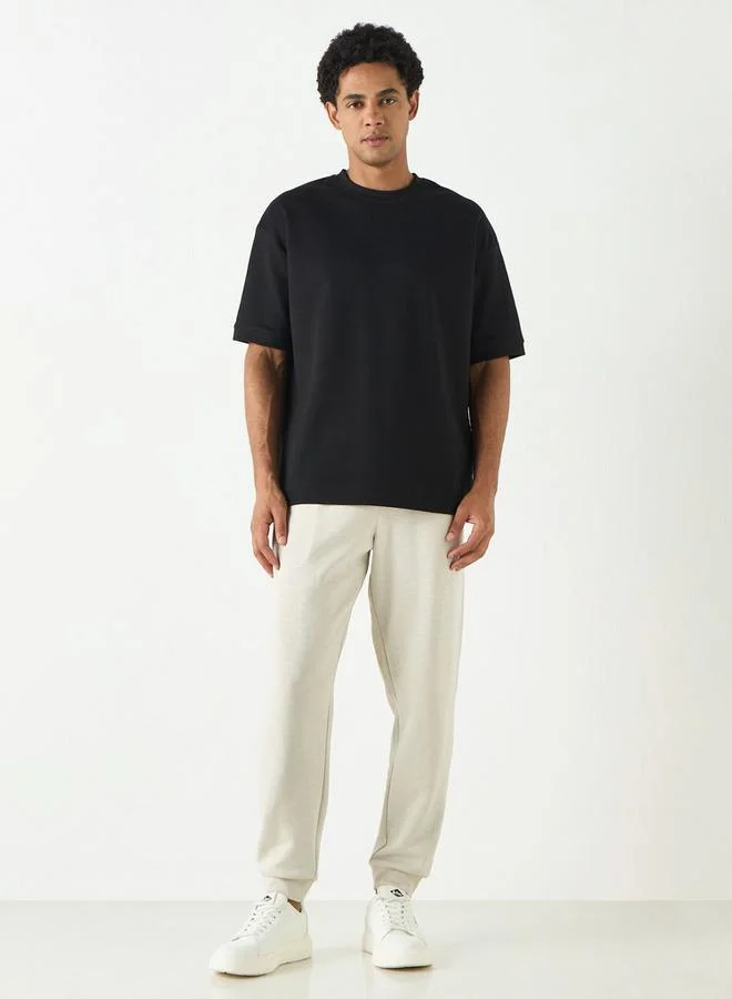 كابا بنطلون رياضي كابا بتفاصيل شعار وجيوب وإغلاق برباط