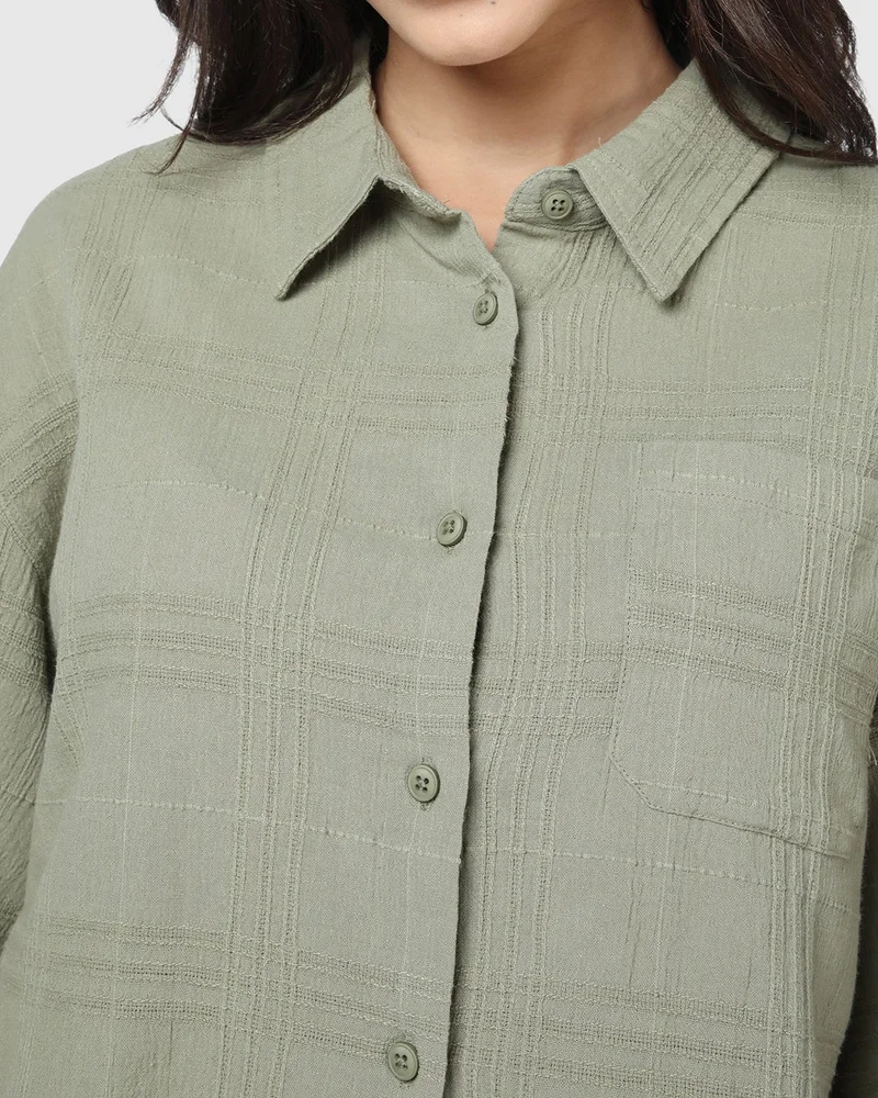 بيواكوف Women's Olive Green Textured Oversized Crop Shirt