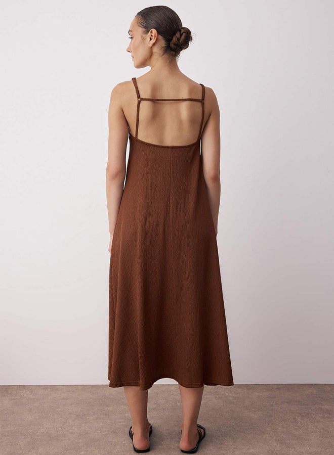 trendyol Brown Straight Adjustable Strap A-Line Wrap/Textured Knitted Maxi Dress - Image 4