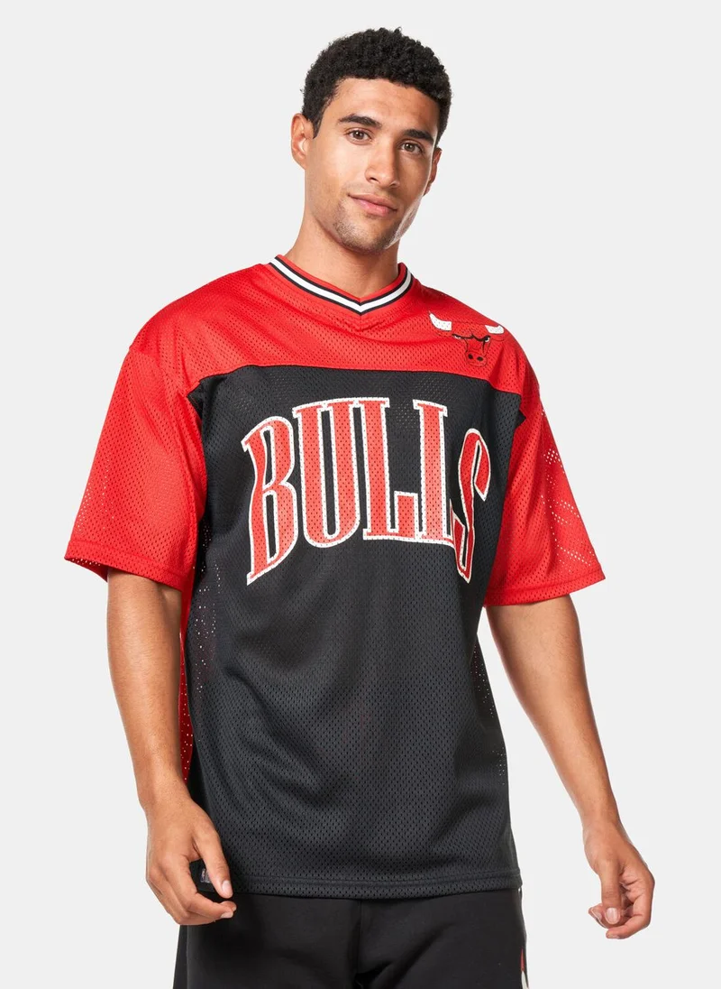نيو ايرا Men's NBA Chicago Bulls Arch Graphic T-Shirt