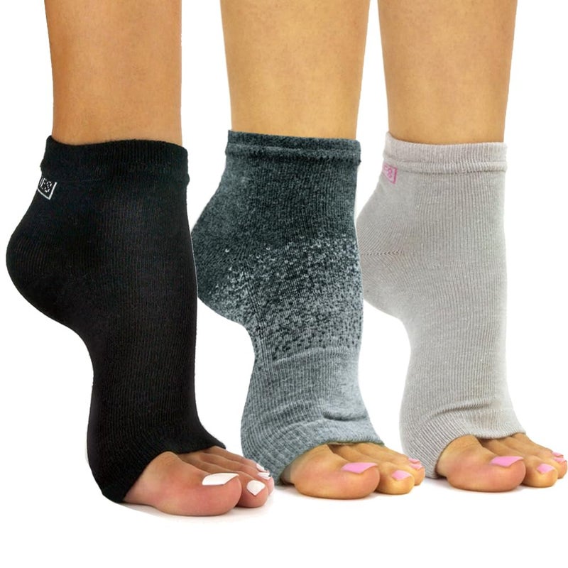 Freetoes Toeless Socks- 3 pairs. 2-Black, 1 Two Tone - Image 1