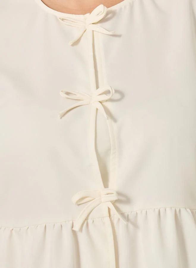 Styli Plus Size Puff Sleeve Ribbon Tie-Up Top