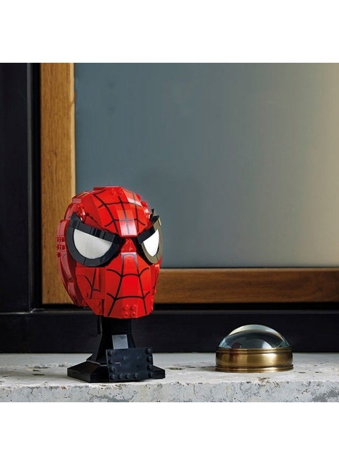 General Avengers Marvel Spider Warrior Mask Helmet Model Assembled Small Particle Building Block Toy  - Image 3