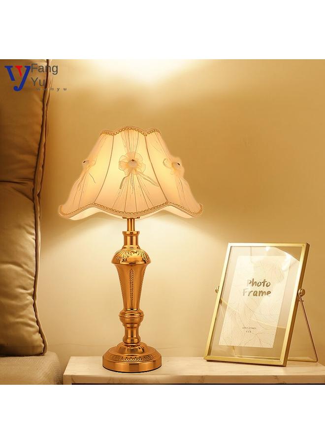 Bluejw European-style New Table Lamp Chinese-style Retro Bedside Lamp Living Room Simple Decorative American Nightlight Simple Atmosphere Lamp - Image 3