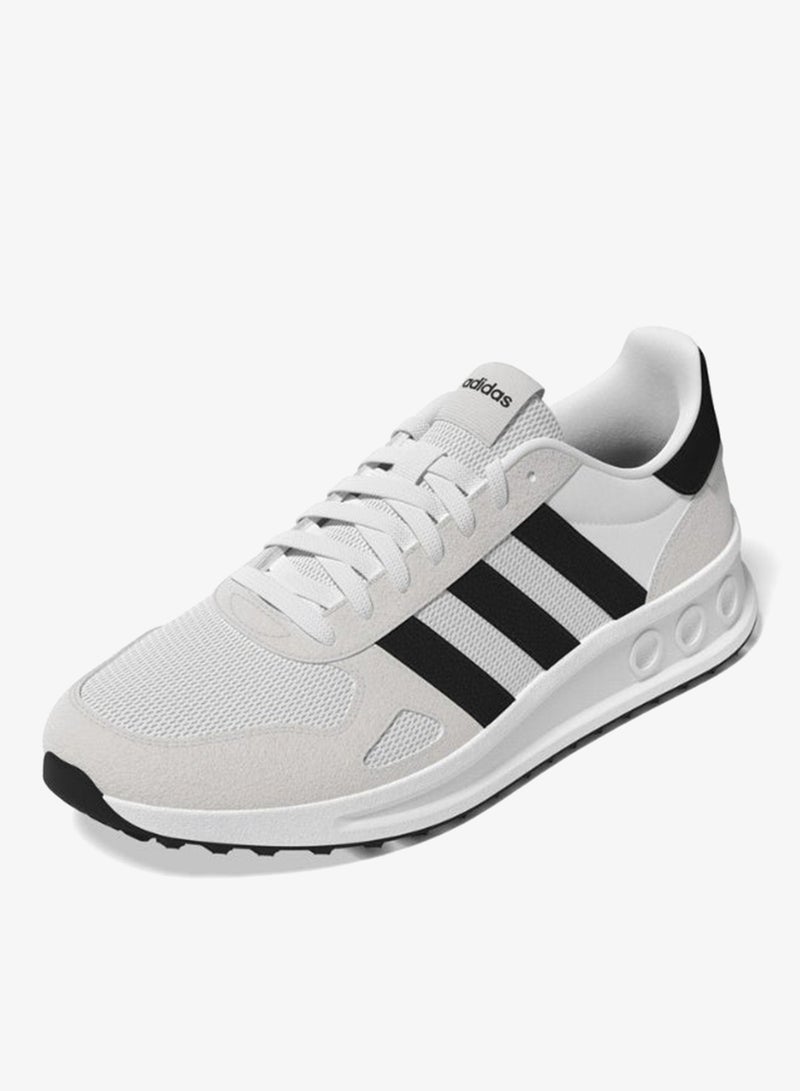 Adidas Run 84 Shoes - Image 3