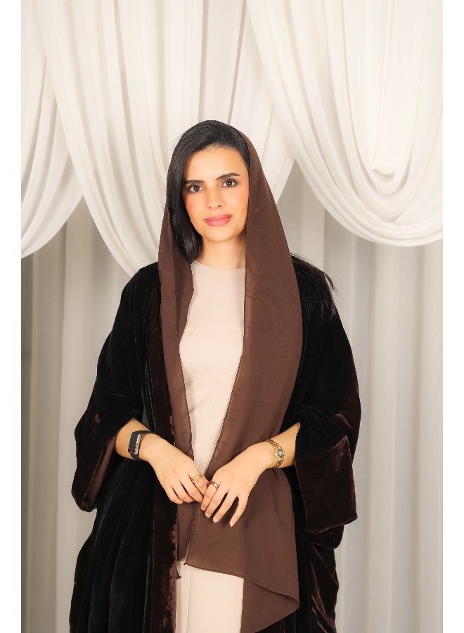آية MW1754 عباية بني مخمل مع اضافة تطريز يدوي - Image 4