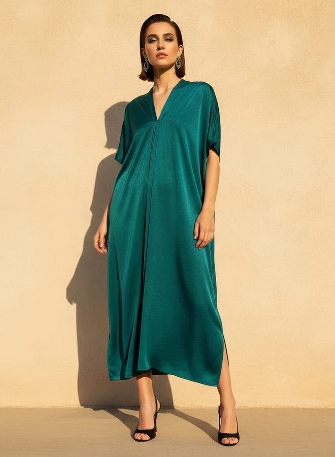 Splash FAV Pleated Textured Kaftan Maxi Dress with V-neck