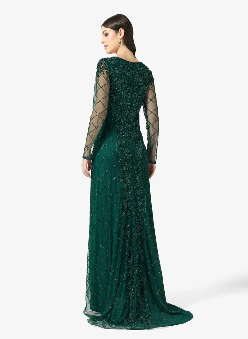 نمشي x فستان سهرة حورية البحر مزين بالخرز