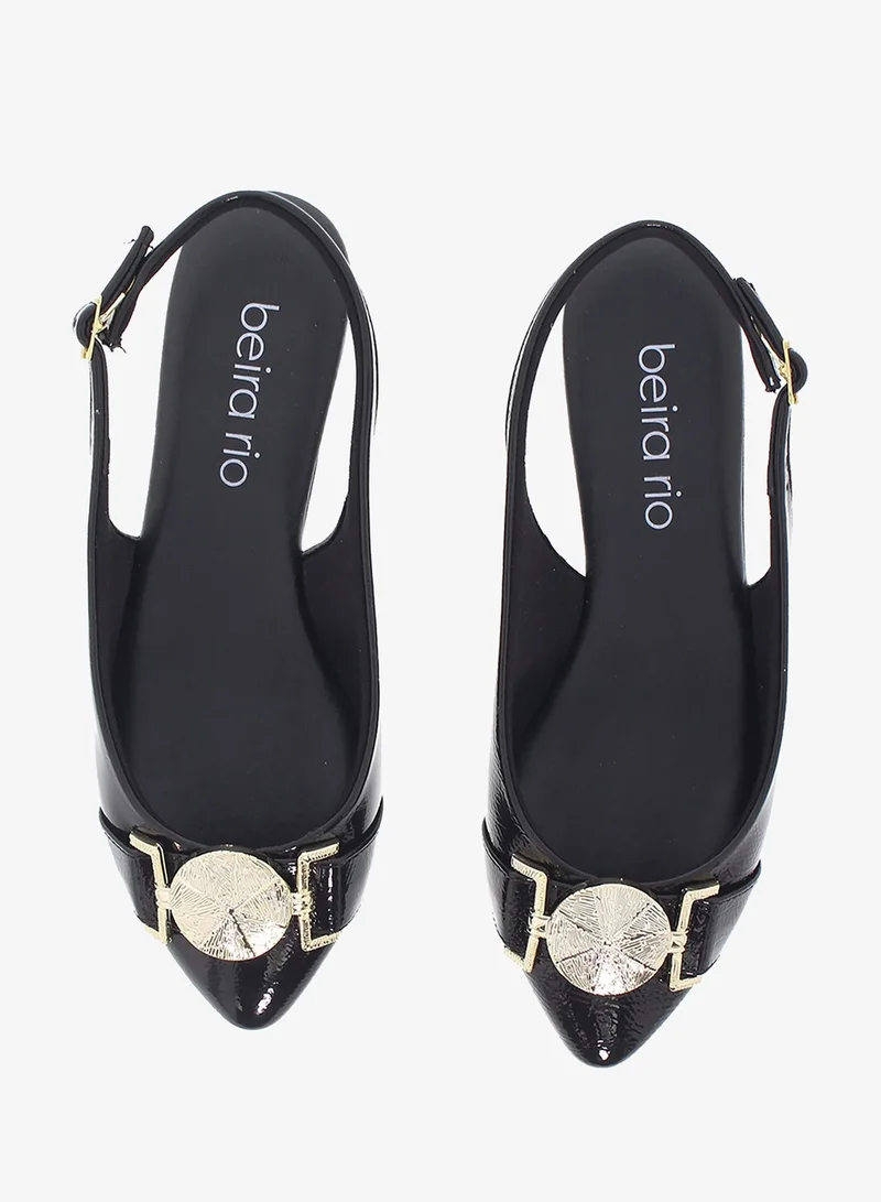 Beira Rio Black Beira Rio Women’s Flat Sandals with Back Strap – Secure Fit and Lightweight Daily Wear for Women | Best Price UAE