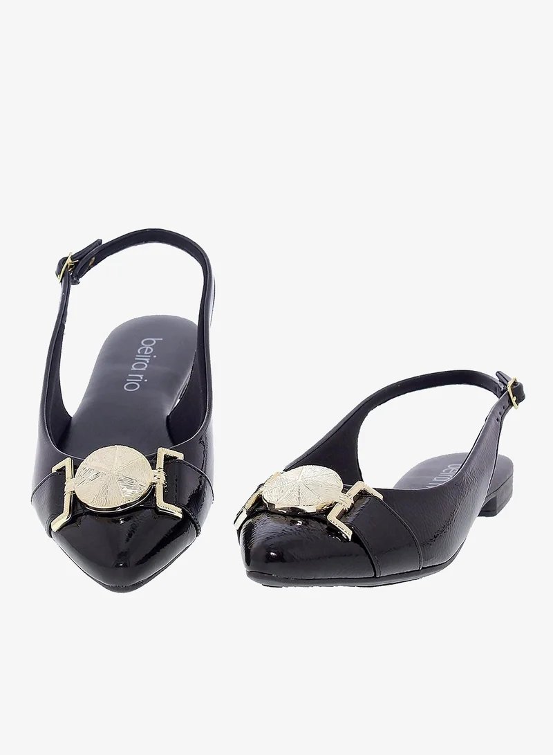 Beira Rio Black Beira Rio Women’s Flat Sandals with Back Strap – Secure Fit and Lightweight Daily Wear for Women | Best Price UAE