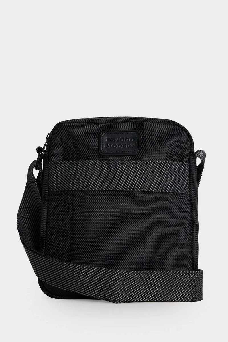 ديفاكتو Man Crossbody Bag