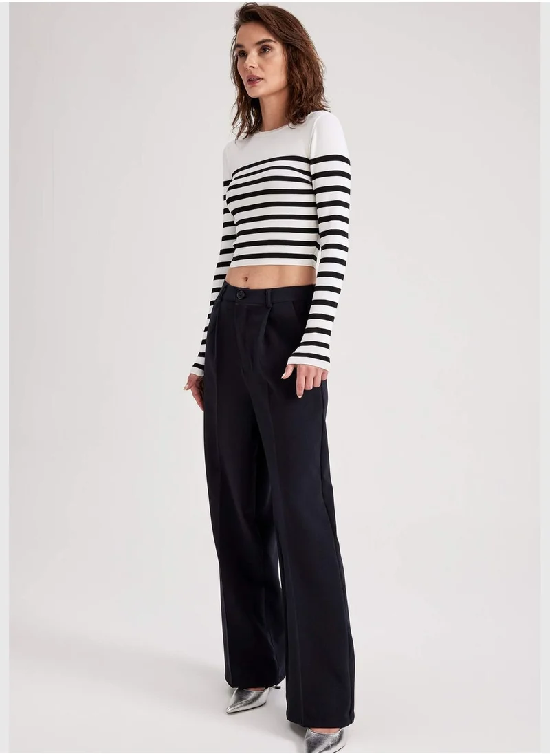 ديفاكتو Woman Wide Leg Woven Trousers