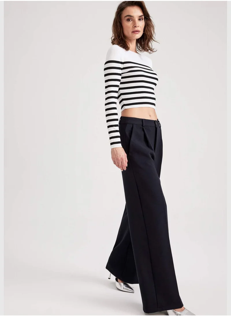 ديفاكتو Woman Wide Leg Woven Trousers