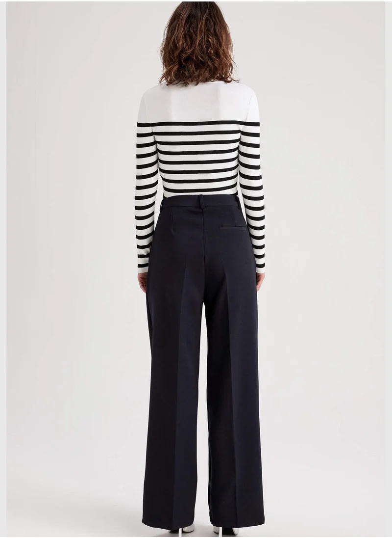 ديفاكتو Woman Wide Leg Woven Trousers