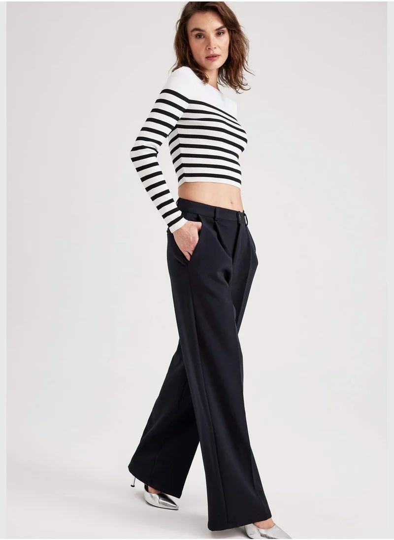 ديفاكتو Woman Wide Leg Woven Trousers