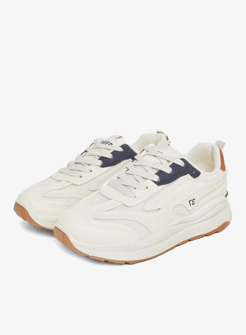 ستايلي اكتيف سنيكرز برباط مزين بالدانتيل - Image 3