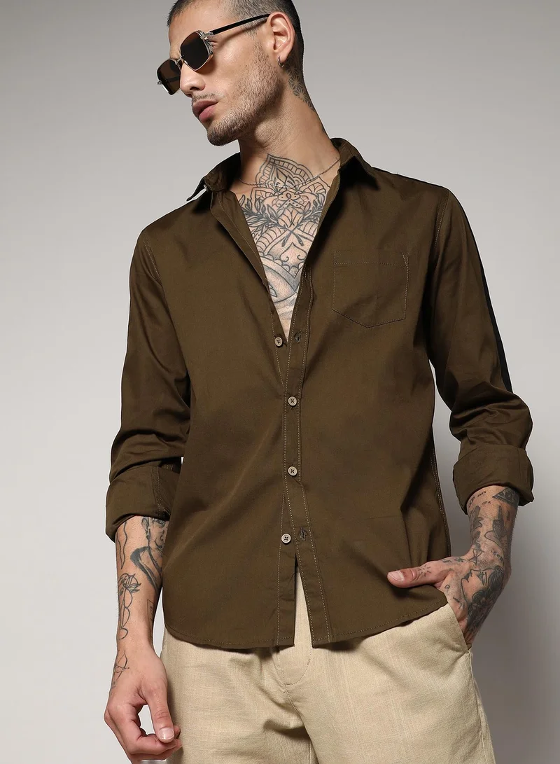 كامبوس سوترا Men's Olive Green Side Striped Shirt For Casual Wear | Spread Collar | Long Sleeve | Button Closure | Cotton Shirt Crafted With Comfort Fit For Everyday Wear